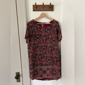 Short sleeve shift dress